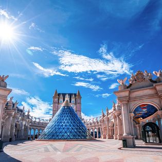 Review BaNa Hills Tất Tần Tật: Vui Chơi Những Gì? Ăn Uống Như Thế Nào?